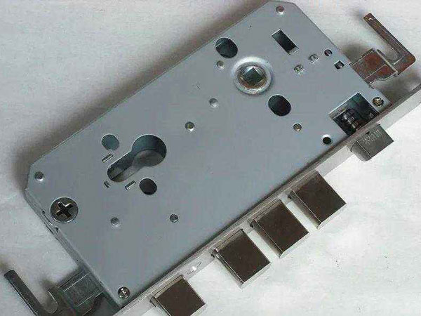 岳普湖24小时上门开锁公司