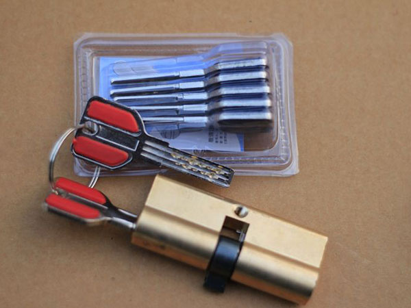 岳普湖24小时上门开锁公司